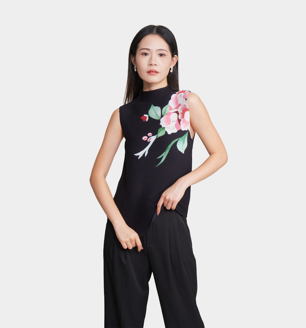 THE HANA PLEATED TOP